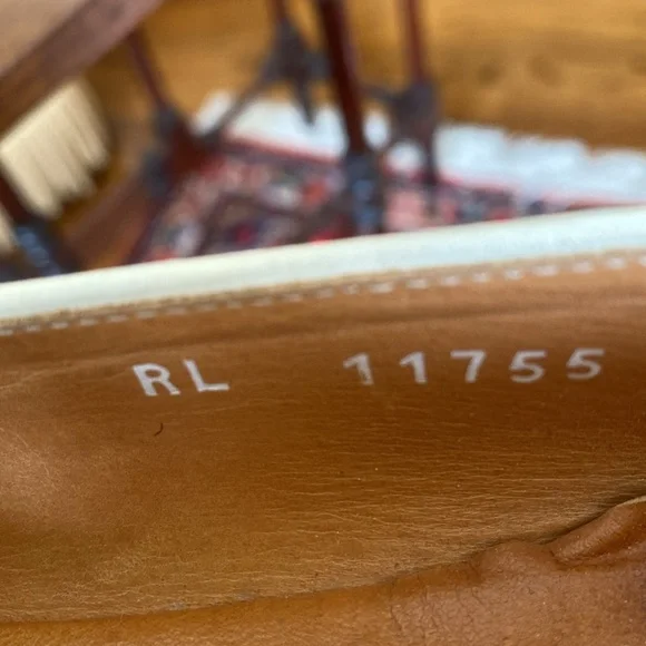Ralph Lauren Ivory Leather loafers with logo button size 6 1/2 Women’s - Picture 2 of 10